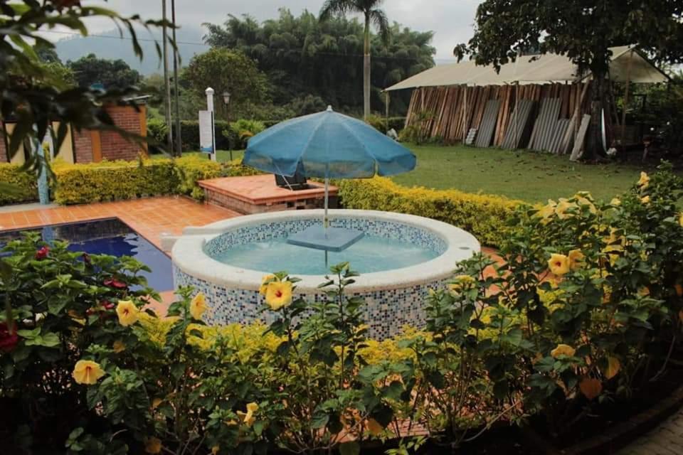 Finca El Diamante Villa Calarcá Eksteriør bilde